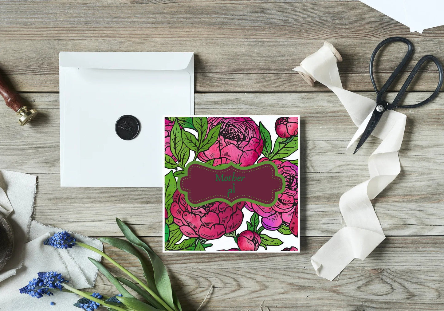 Mother Greeting card, Floral Greeting cardf written in english and arabic, inside is blank for your own greeting