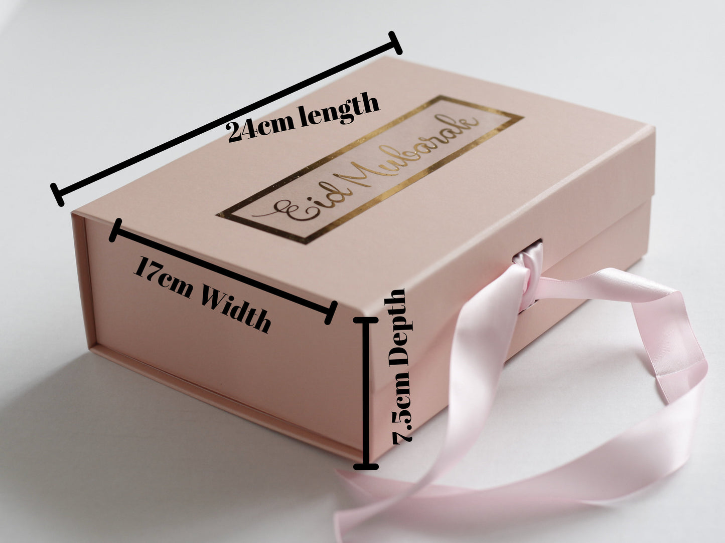Hints of Pink, Luxury Chiffon Hijab Eid gifts box, a beautiful hijab box, Hijab magnet, Beautiful Gold foil label box with magnet closing